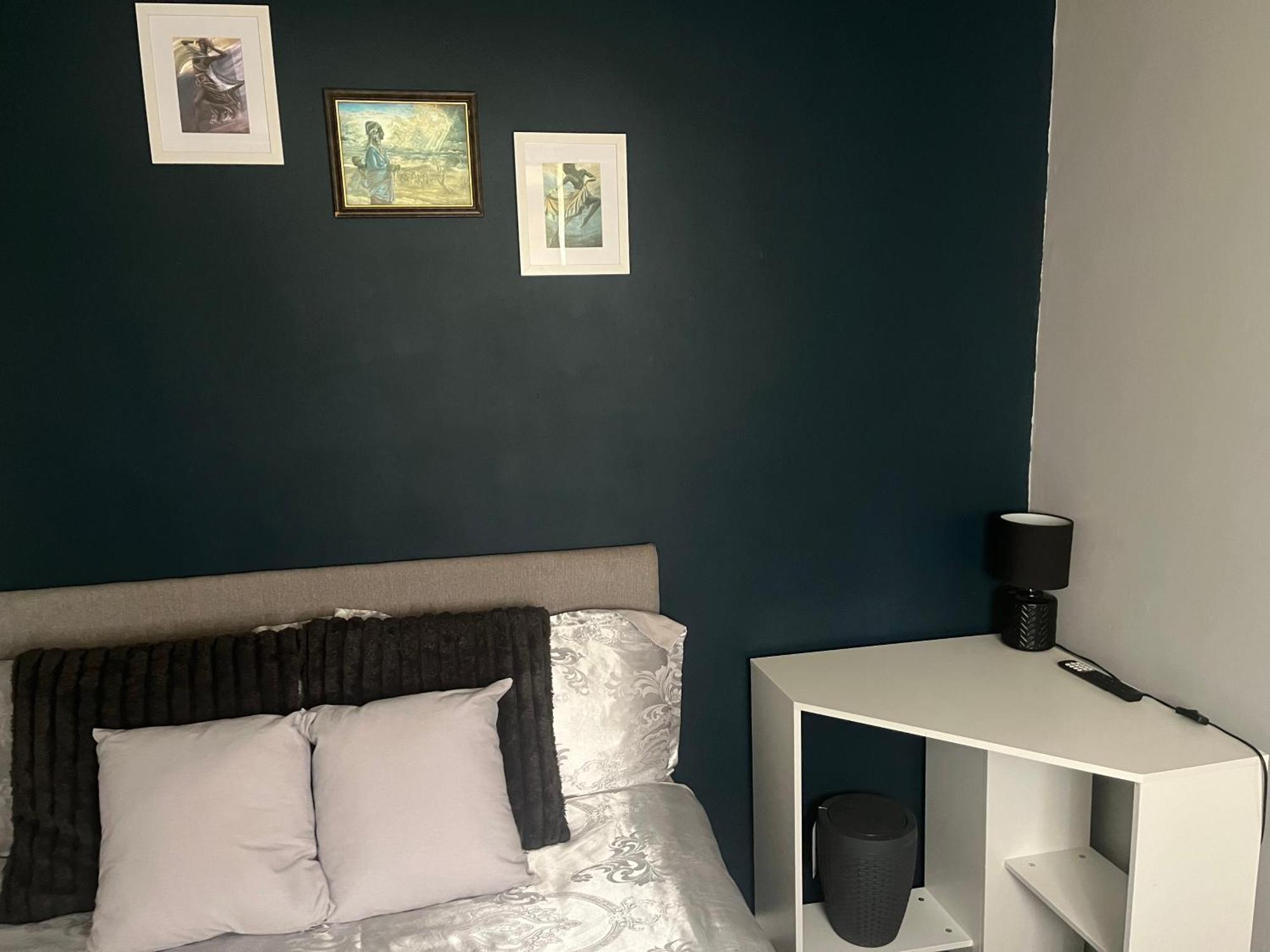 Queenomega'S Home Stay London Ngoại thất bức ảnh