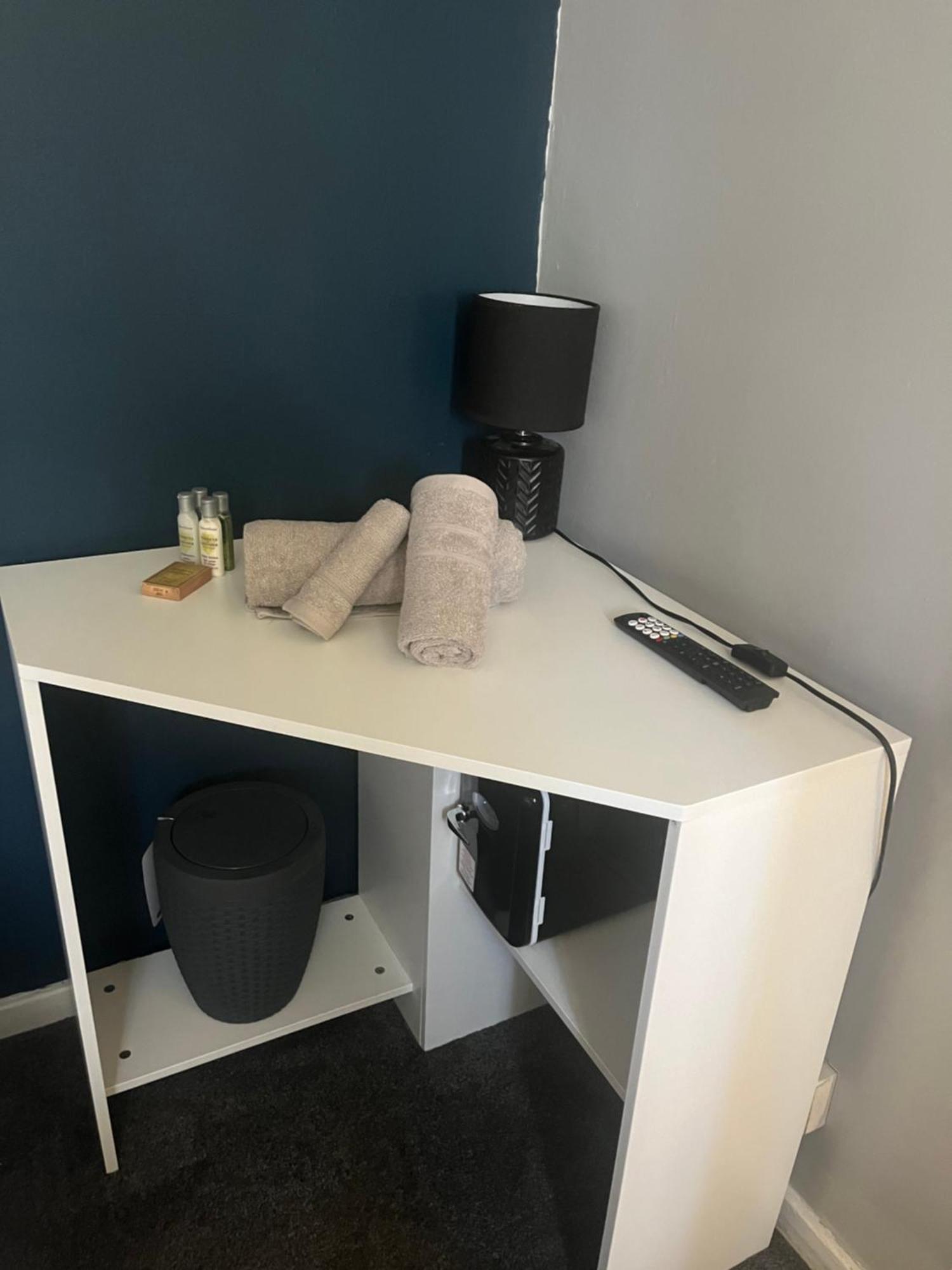 Queenomega'S Home Stay London Ngoại thất bức ảnh