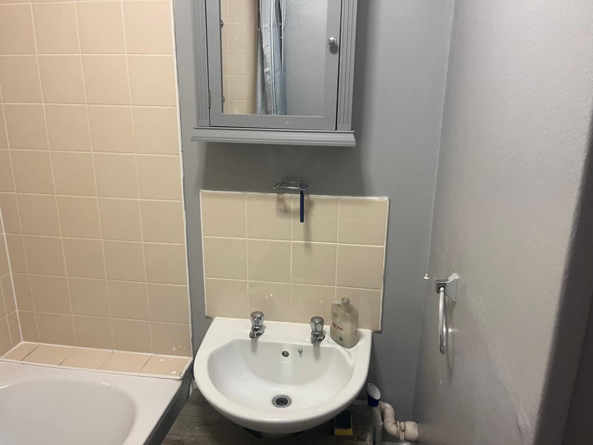 Queenomega'S Home Stay London Ngoại thất bức ảnh