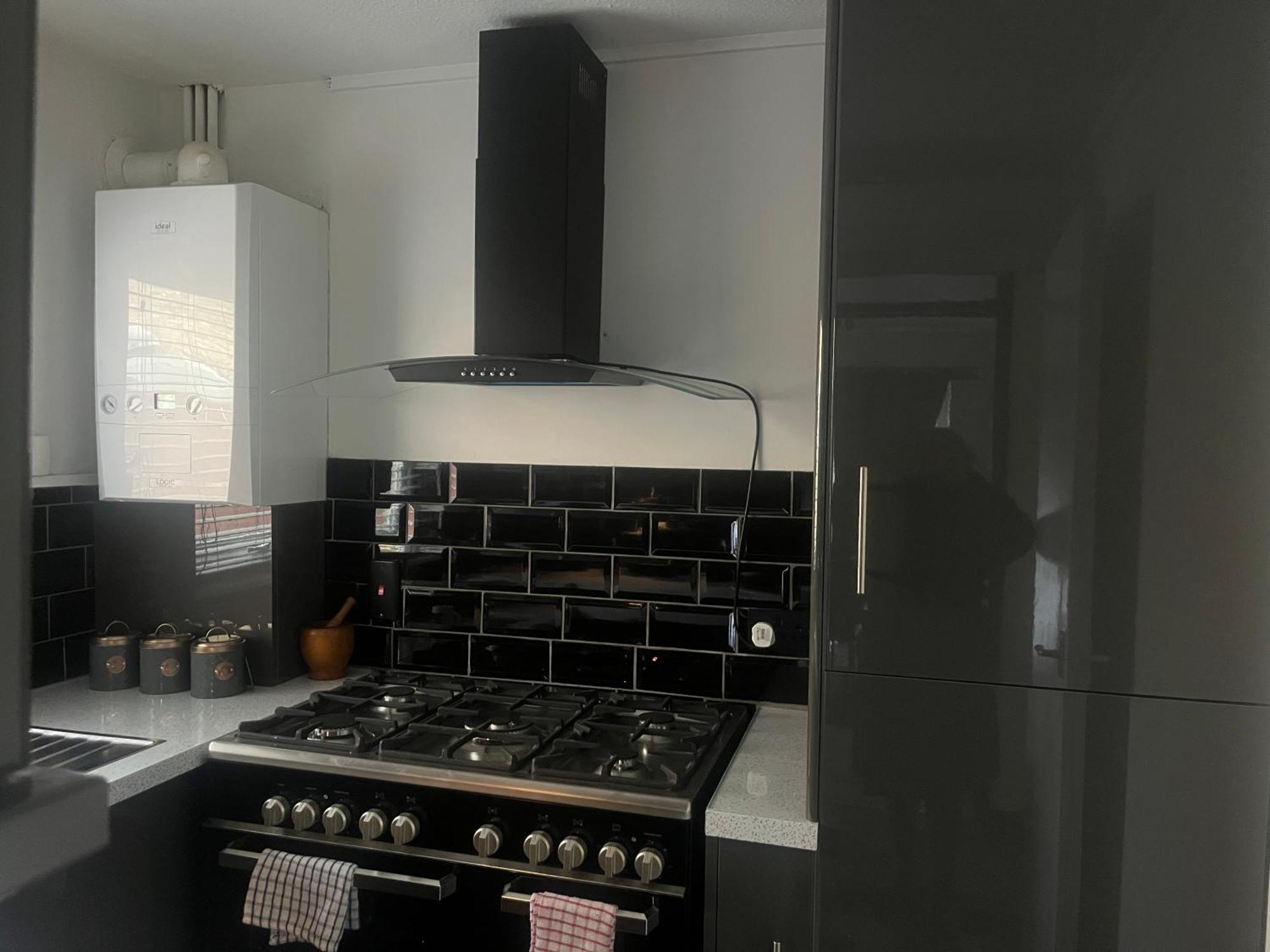 Queenomega'S Home Stay London Ngoại thất bức ảnh