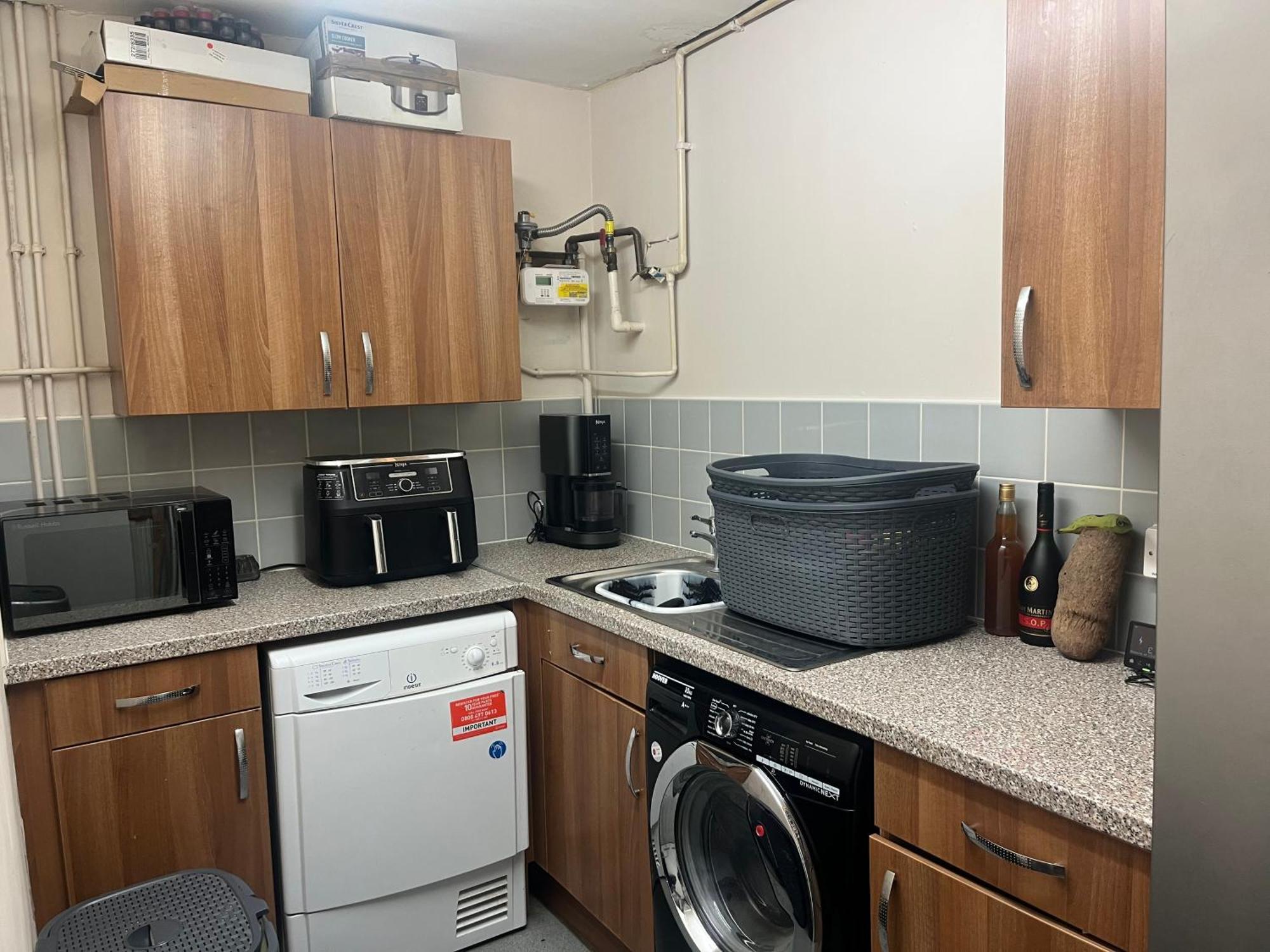 Queenomega'S Home Stay London Ngoại thất bức ảnh
